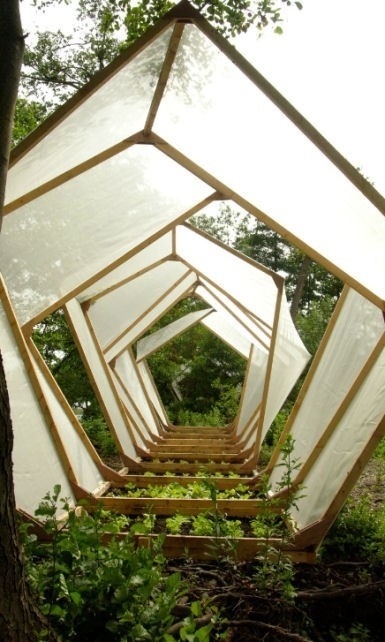 (via a r t / In Amiens, France, for the annual Imaginez Maintenant, landscape architects Atelier Altern, Sylvain Morin, and Aurelien Zoia cr #spaces