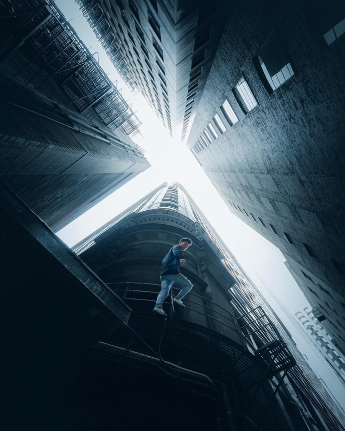 Moody and Cinematic Street Photography by Daniel Kraken