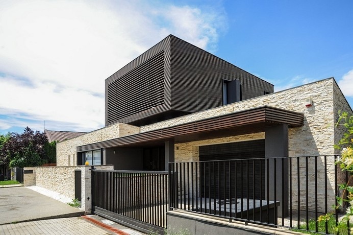 "House in House" Concept Delivered by Modern Living Project in Timisoara, Romania #architecture #modern