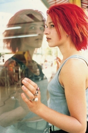 c87c9096bc37acdbbdc2cc2a6e681da6.jpg (JPEG Image, 950x1438 pixels) #movie #run #red #lola #glass #hair