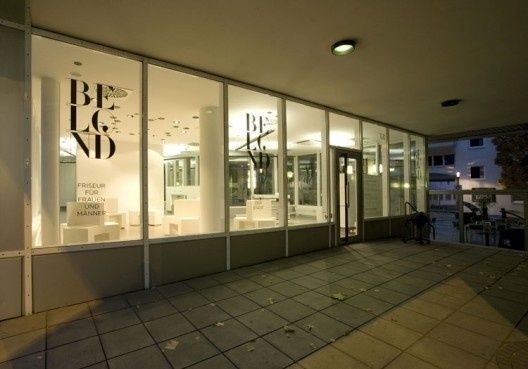 Beblond Store in Stuttgart / raumspielkunst | ArchDaily #rsk #modularlab #identity