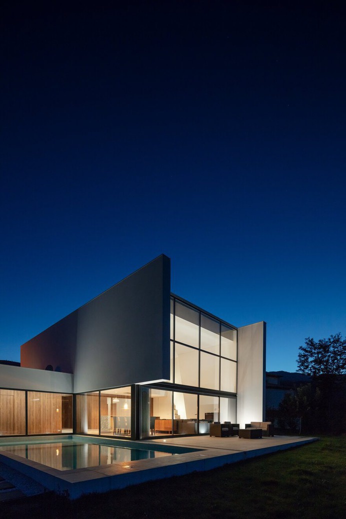 Gafarim House A Northern Monolith by Tiago do Vale Arquitectos 9