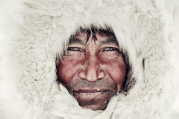 Vanishing Lives Of Tribes Across The World Captured On Camera (46 pics) | Bored Panda #face #portrait #eskimo