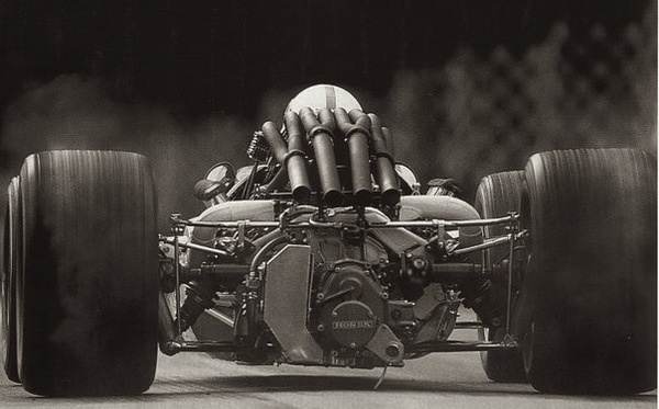 { i n s p i r a r e } #burnout #zoomies #formula1 #awesome