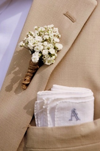 DIY Baby's Breath Burlap & Lace Ideas #corsage
