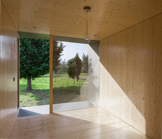 MIMA Light is a minimalist modular house showcased in Viana do Castelo, Portugal, created by MIMA Architects.