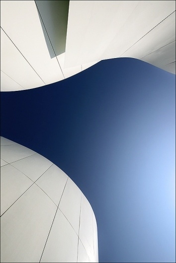' del fin by ~lumipallo on deviantART #architecture #curves