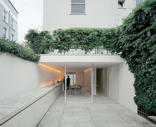 John Pawson's apartment in London, designed in 1999. #courtyards #white #void #solid #houses #pawson