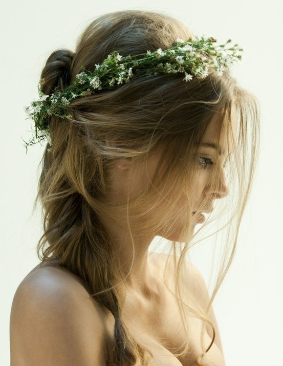 Report Comment #sexy #crown #woman #wreath #nature #leaves #beauty