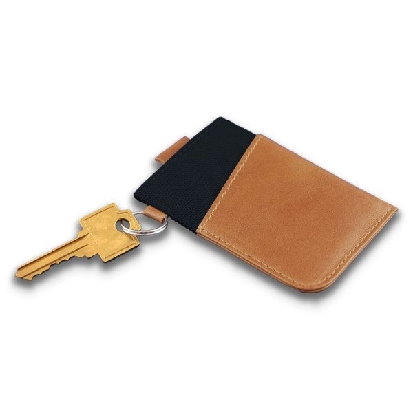 This 5mm wide wallet holds cards, banknotes and a key. #productdesign #industrialdesign #modern #lifestyle