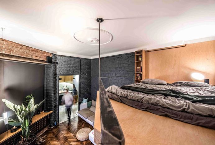 Cozy Apartment with Small Yard and Light Contemporary Design - InteriorZine