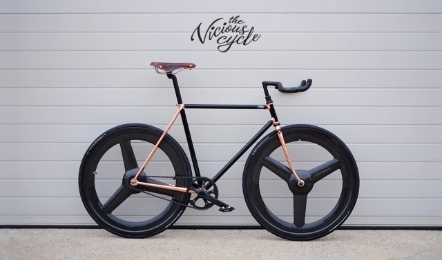 The Vicious Cycle – Fubiz™ #bicycle