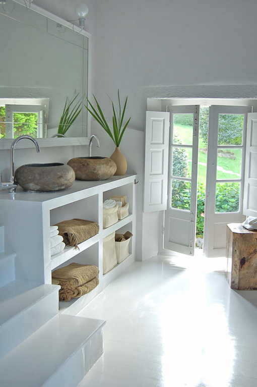 The Design Chaser: Interior Styling | Rustic Bathrooms #interior #design #decor #deco #decoration
