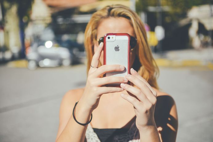 6 Specific Things Small Businesses Can Do In 2018 to Better Use Instagram Stories :Kickstagram
