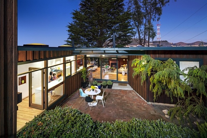 Wurster House by Jennifer Weiss Architecture