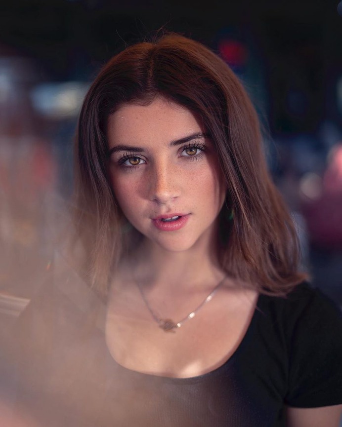 Vibrant Fashion and Beauty Portraits by Alexander Stemplewski