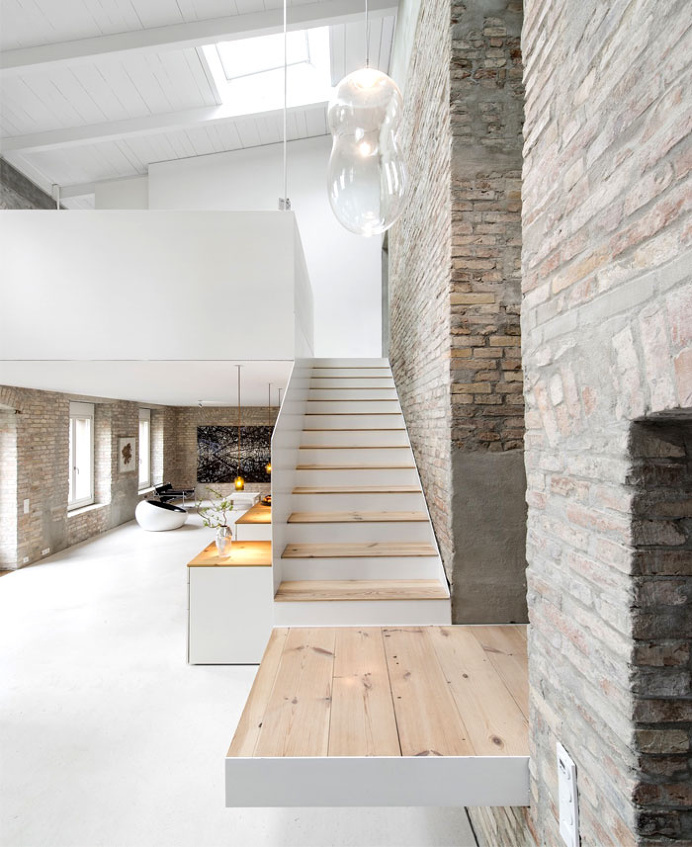 An Old Building Renovation by asdfg Architekten