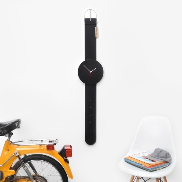 Watch Clock by Andrew Neyer #tech #flow #gadget #gift #ideas #cool