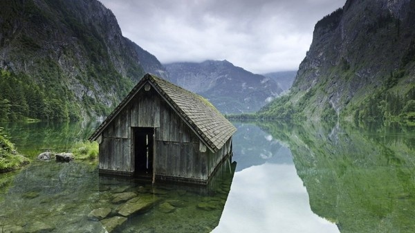 Via: onebigphoto.com #abandon #place #photography #building