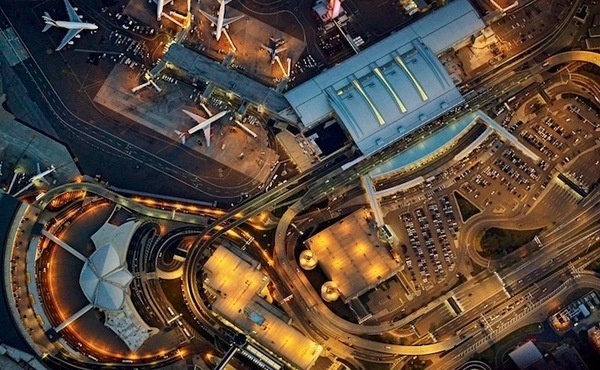CJWHO ™ #design #photography #plane #art #airport