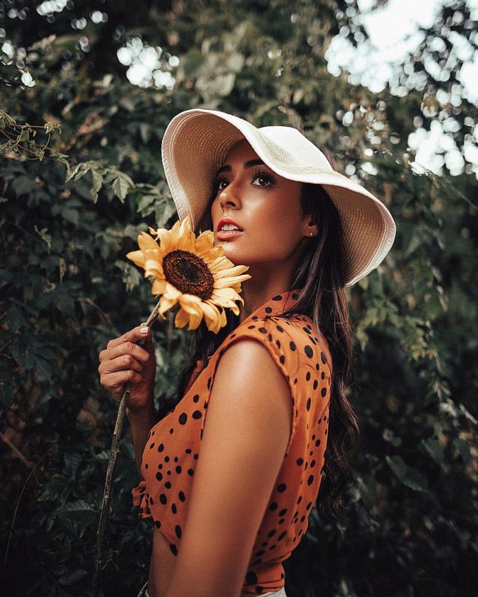 Moody Street Style Portrait Photography by Alejandro Gonzalez