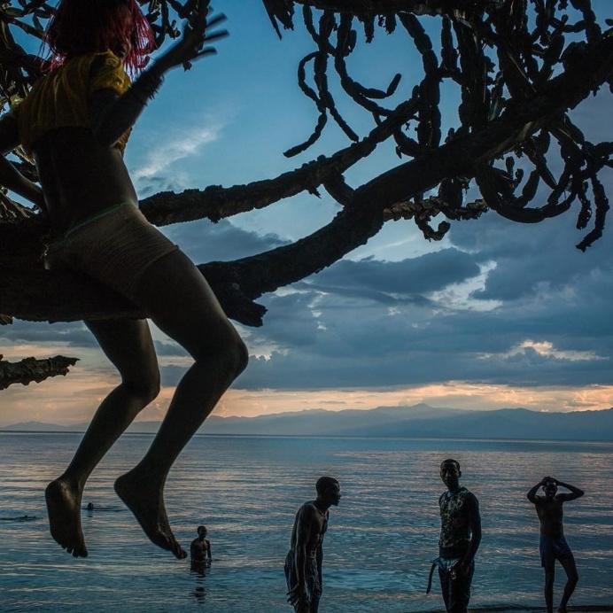 Powerful Documentary and Conflict Photography by Michael Christopher Brown