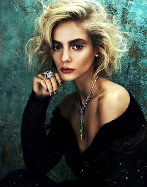 Veranika Antsipava by Nikolay Biryukov for Elle Russia #fashion #model #photography #girl