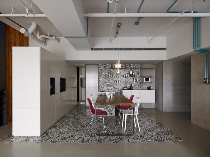 Eclectic Interiors Personalized with Different Textures
