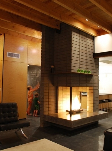 Silvertree Residence in Arizona by Secrest Architecture | Design Milk #concrete #arizona #secrest #glass #architecture #fireplace