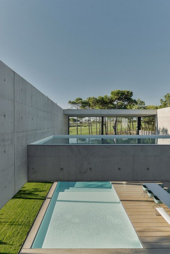 Patio House - The Wall House / Guedes Cruz Arquitectos 18