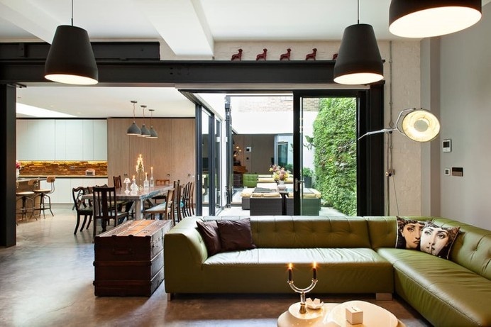 Calvin Street Loft: conversion of a run-down Victorian warehouse