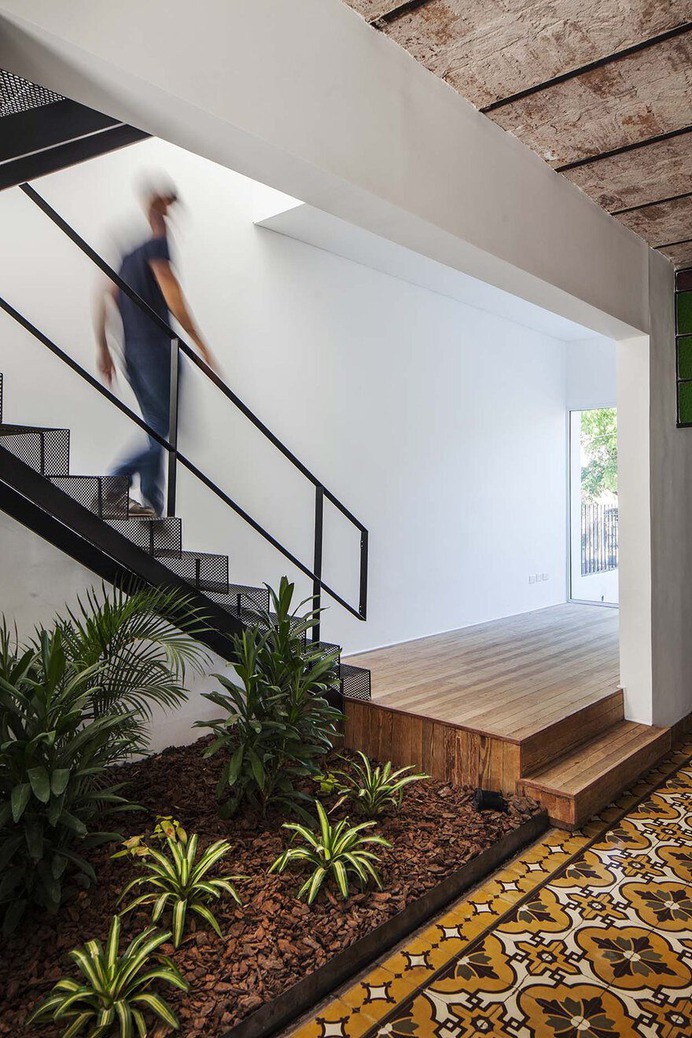 Nido House in Buenos Aires Estudio PKa
