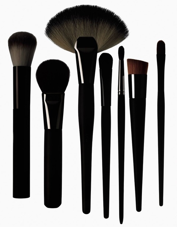ROBIN BROADBENT #brushes