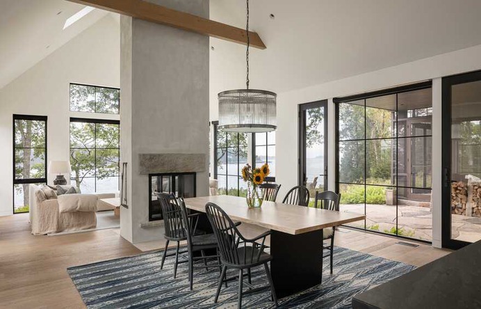 dining room / Whitten Architects
