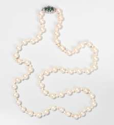 Culture Pearls-Emerald And Diamond Sautoir