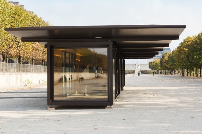 Kiosque is a minimalist space located in Paris, France, designed by Ronan & Erwan Bouroullec