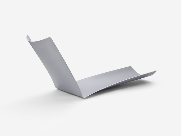 Aluminum Lounge by Leon Ransmeier