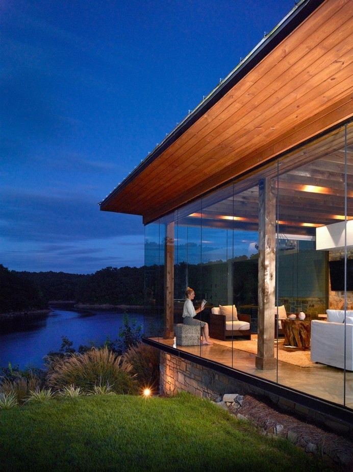 Glass Farmhouse 2