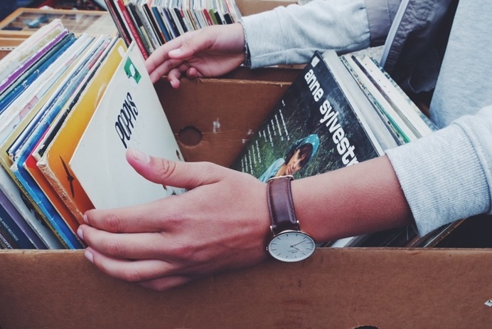 #fleamarket #market #explore #france #vinyl #vinylrecord #vintage