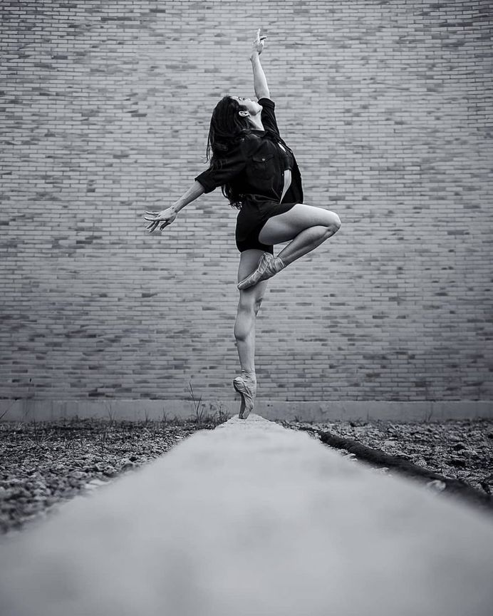 Portraits of Dancers on the Streets of Rio de Janeiro by Alessandro Marihno