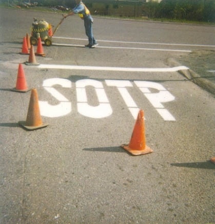 SOTP-huge-white-misspelled-freshly-painted-stop-sign-on-road-ANON.jpg 419 × 436 pixler #sign #paint #stop