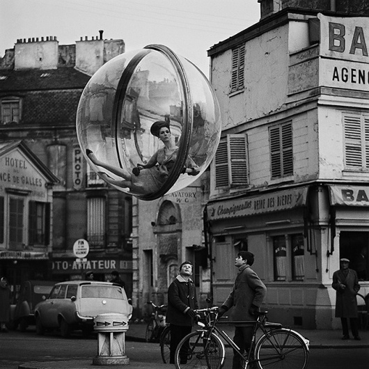 melvin-sokolsky-paris63-01.jpg (670×670) #paris #white #sokolsky #harpers #black #photography #melvin #and #bazaar
