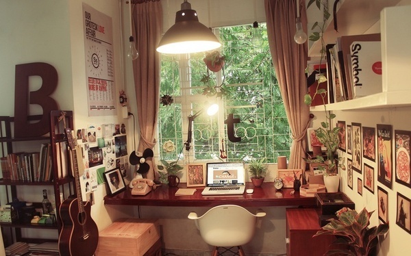 Bratus workplace #workplace #office #studio #bratus #green