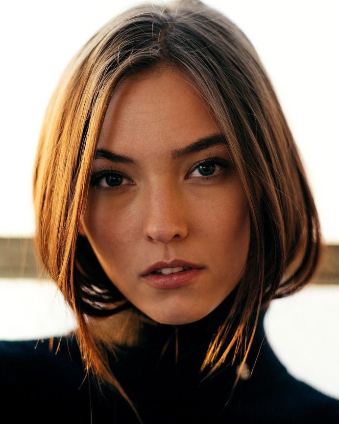 Beautiful Female Portraits by Andrew Miller