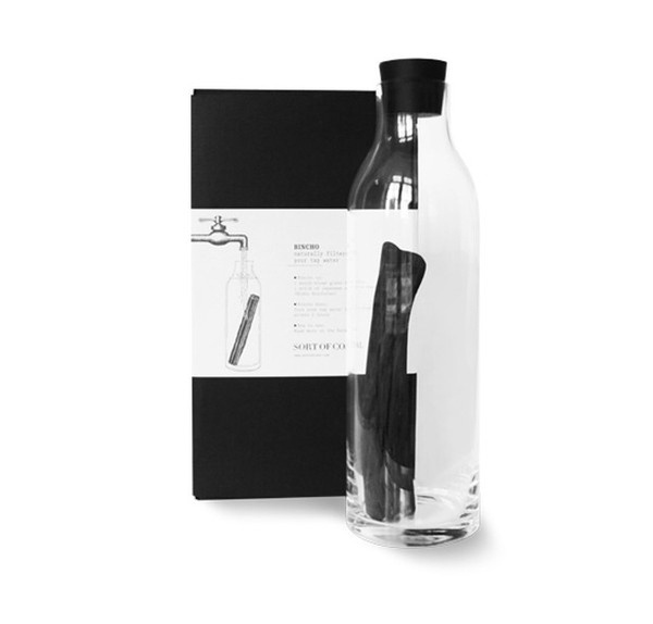 emmas designblogg - design and style from a scandinavian perspective #white #packaging #black #type #minimalist