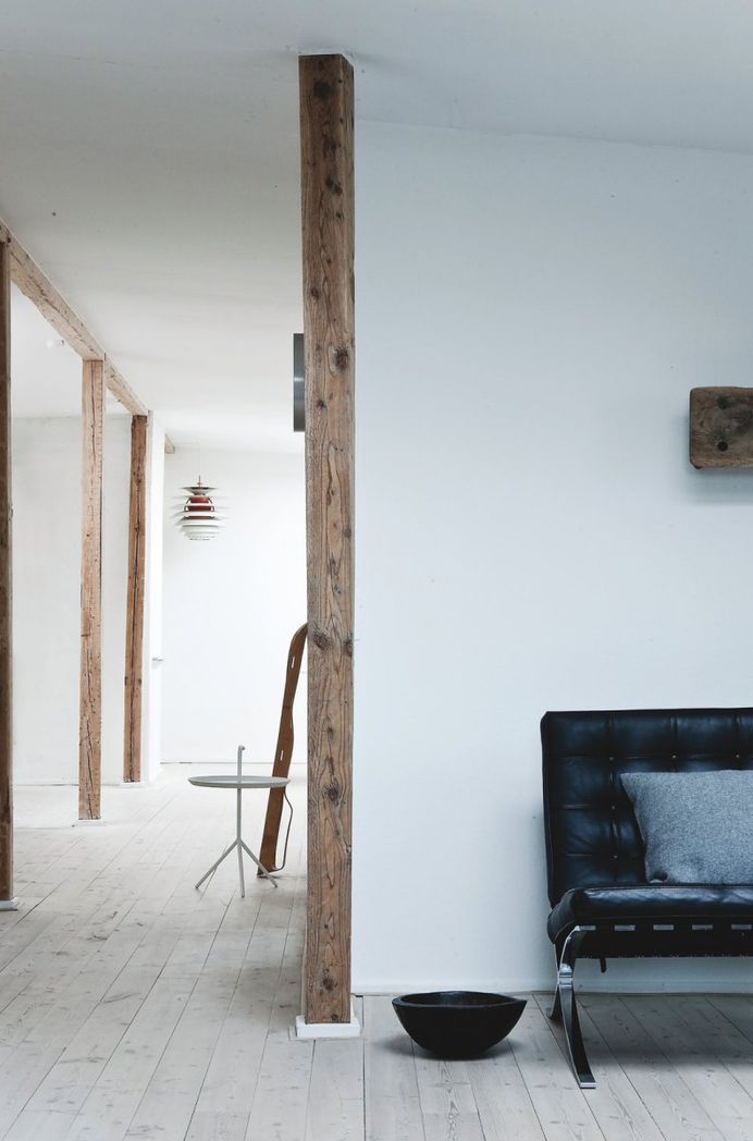 Hallway with old wooden beams. Fredgaard Penthouse by Norm.Architects. © Jonas Bjerre-Poulsen. #hallway