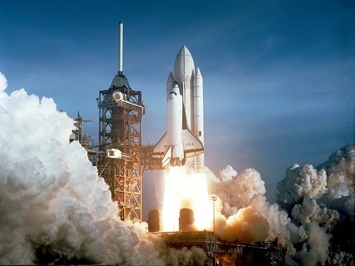 Gallery - Farewell shuttle: 30 years of space flight in pictures - Image 2 - New Scientist #nasa #travel #space #photography #columbia