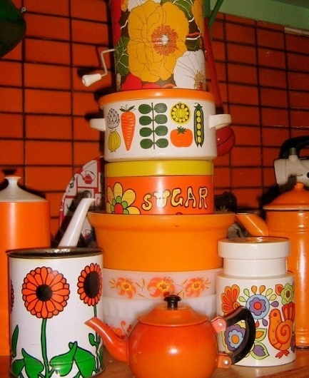 Très, Pomme de Jour / Orange Kitchen | Flickr - Photo Sharing! #kitchen #vintage #food