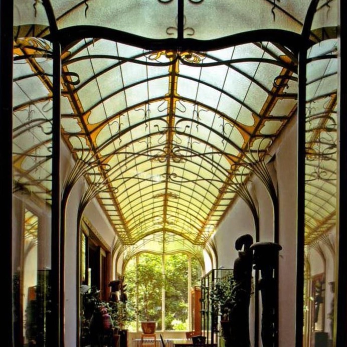 Victor Horta | Hôtel Tassel, Hôtel Solvay, Hôtel van Eetvelde, and Maison & Atelier Horta |1893-1895 #victorhorta #victorhortamuseum #artnouveau #artdeco #jugenstil #findesiecle #architecture #stylisticrevolution #bruxelles #belgium #brussels #hoteltassel #hotelsolvay #hotelvaneetvelde #floral #ornamental #design