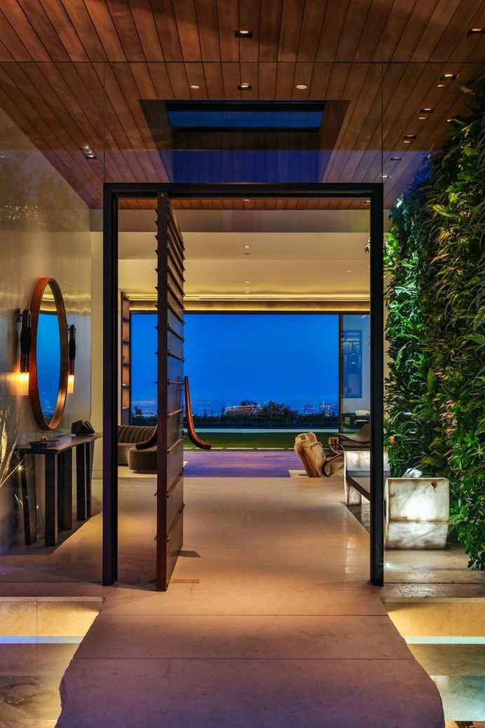 Trousdale House: Complete Renovation and Addition to the Existing Home 9